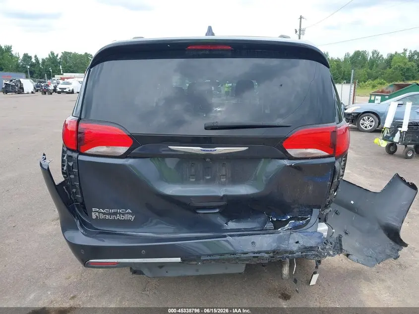 2020 CHRYSLER PACIFICA TOURING L