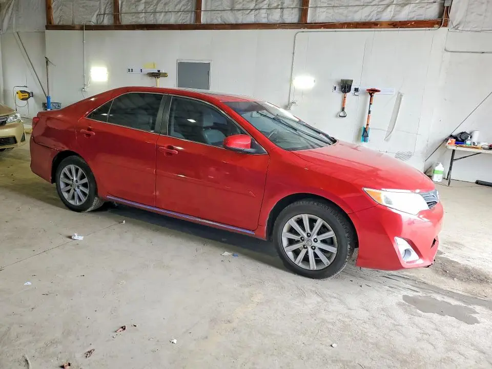 2014 TOYOTA CAMRY XLE  