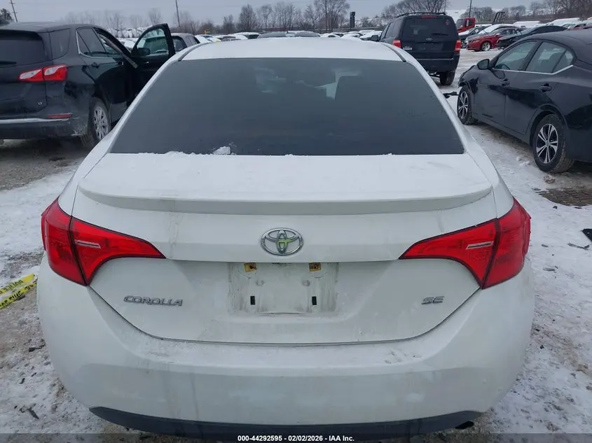 2017 TOYOTA COROLLA SE