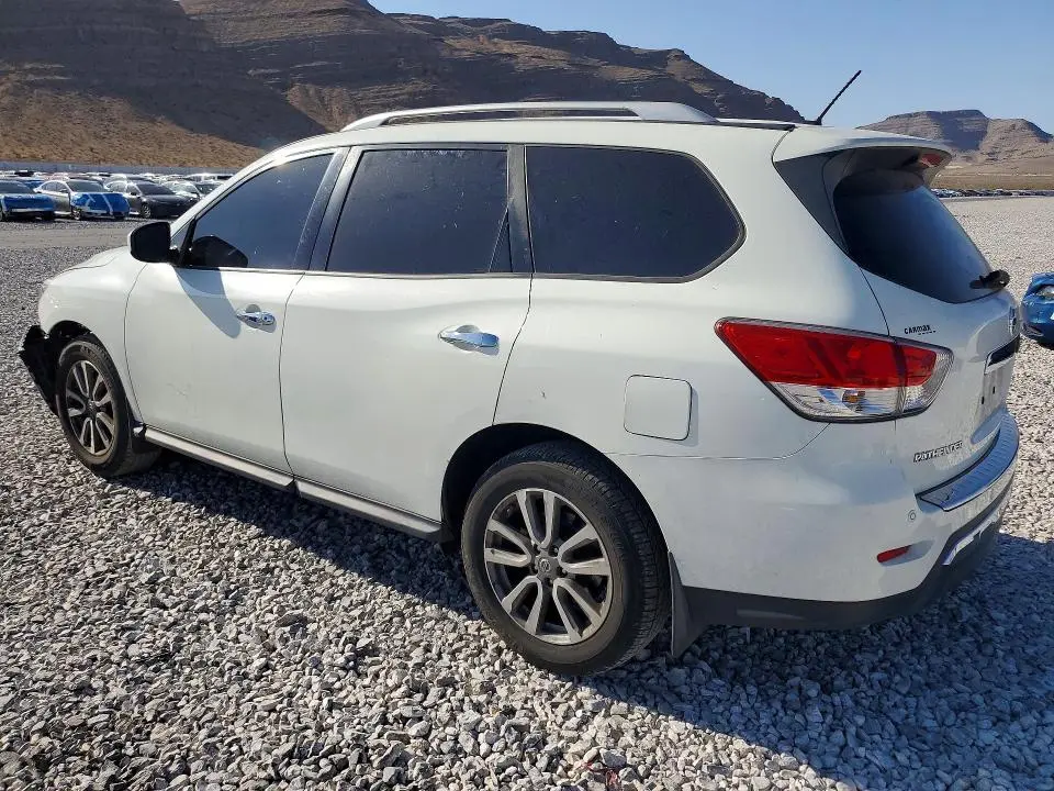 2016 NISSAN PATHFINDER SV  