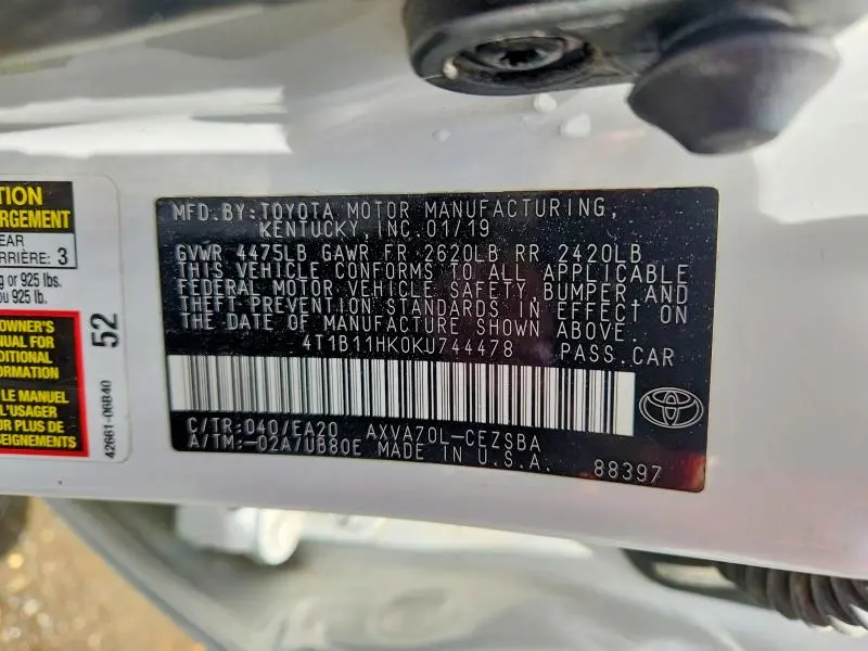 2019 TOYOTA CAMRY SE  