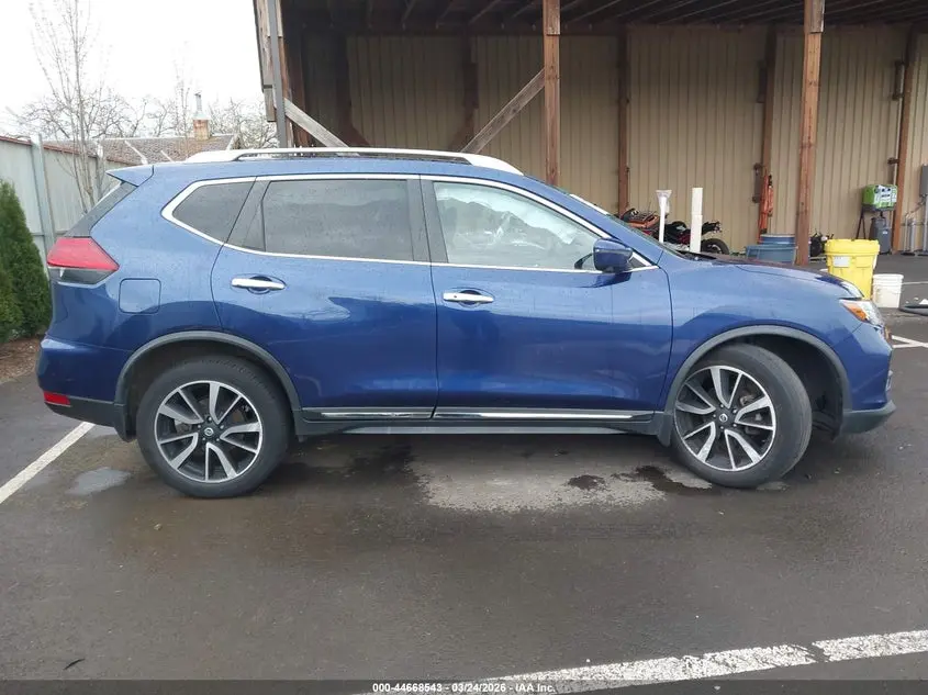 2017 NISSAN ROGUE SL