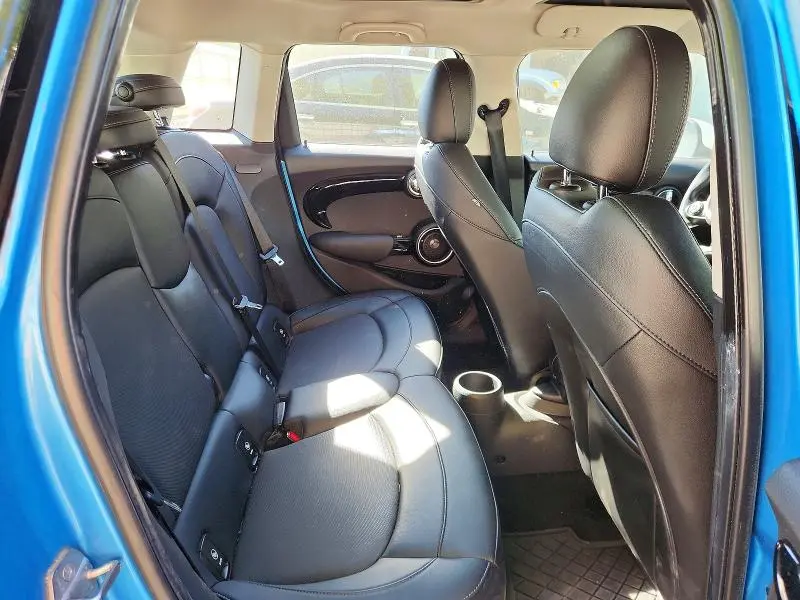 2015 MINI COOPER S  