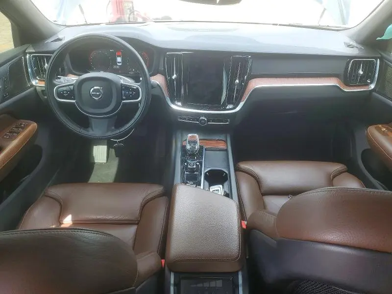 2022 VOLVO S60 B5 INSCRIPTION  