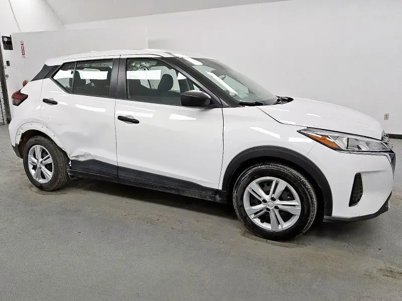 2023 NISSAN KICKS S