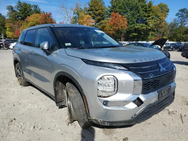 2022 MITSUBISHI OUTLANDER ES  