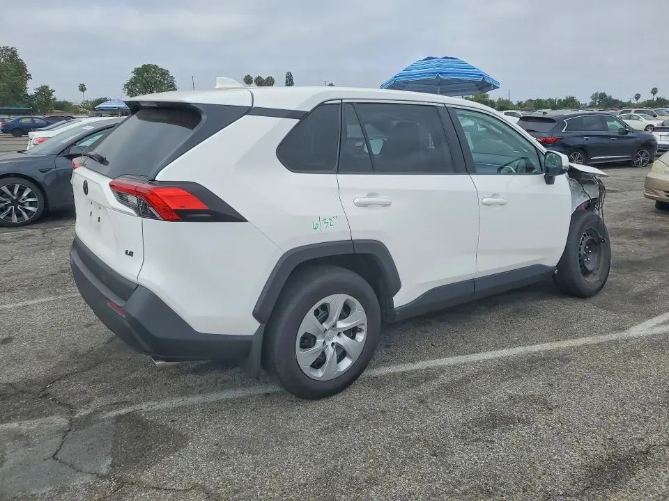 2025 TOYOTA RAV4 LE  