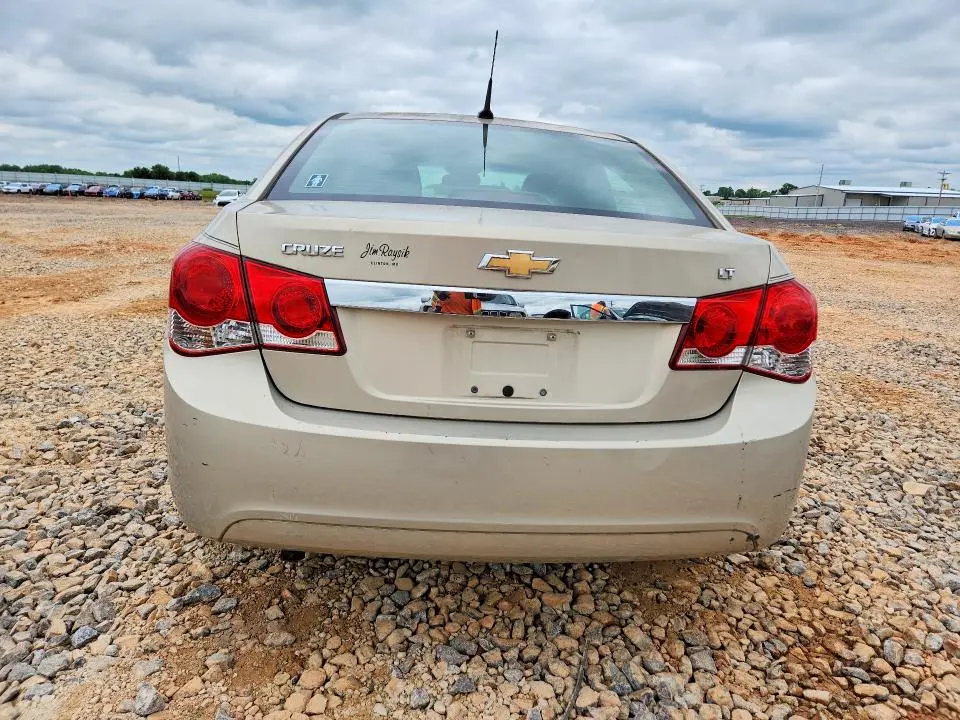 2011 CHEVROLET CRUZE LT  