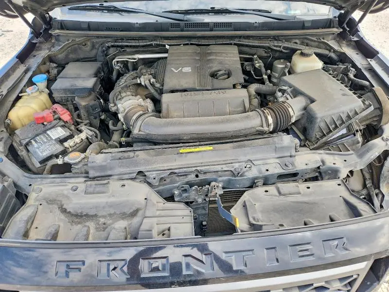 2022 NISSAN FRONTIER SV  