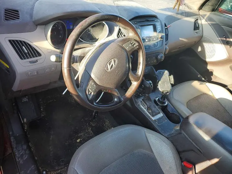 2015 HYUNDAI TUCSON SE  