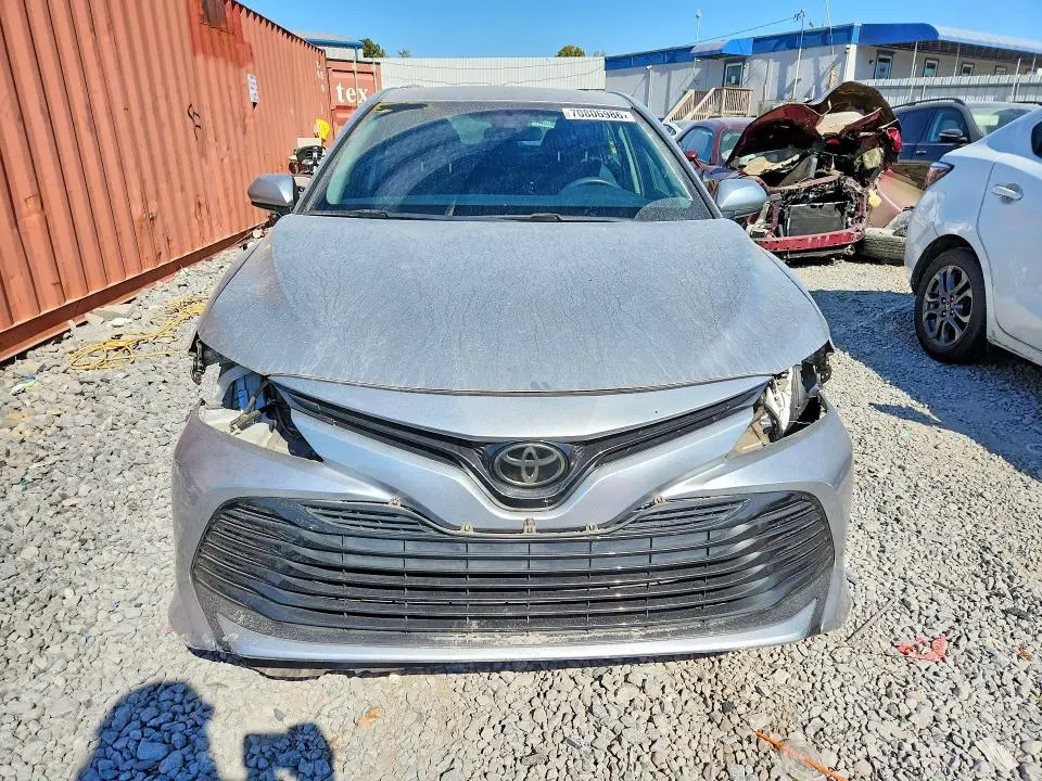 2018 TOYOTA CAMRY LE  