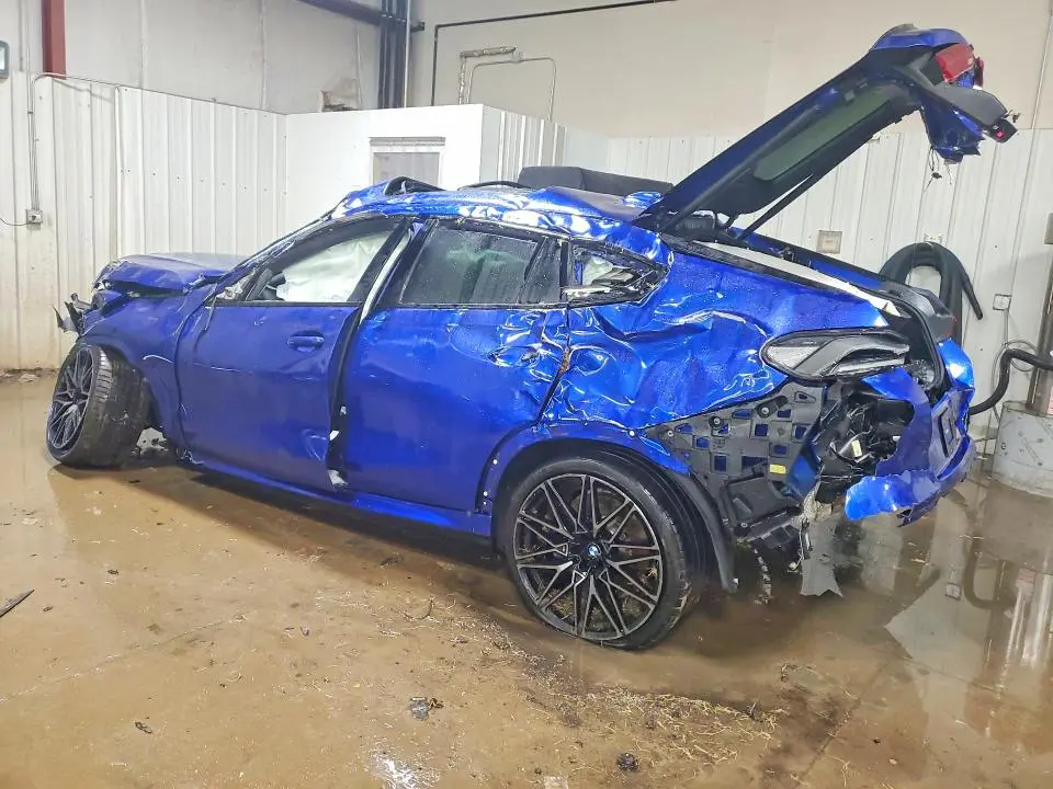 2021 BMW X6 M  