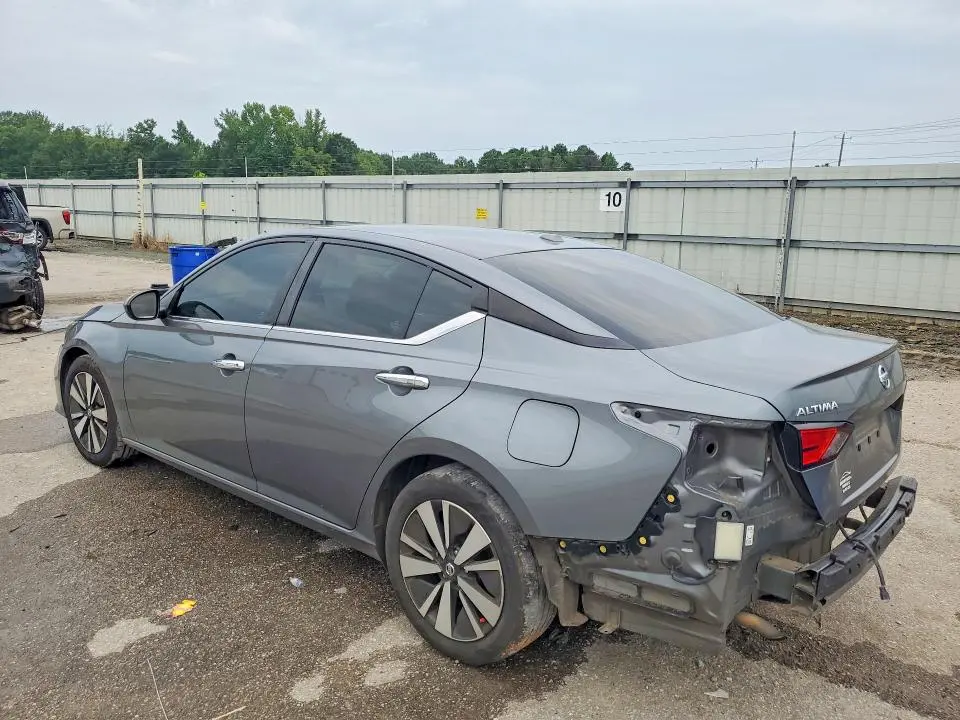 2021 NISSAN ALTIMA SV  
