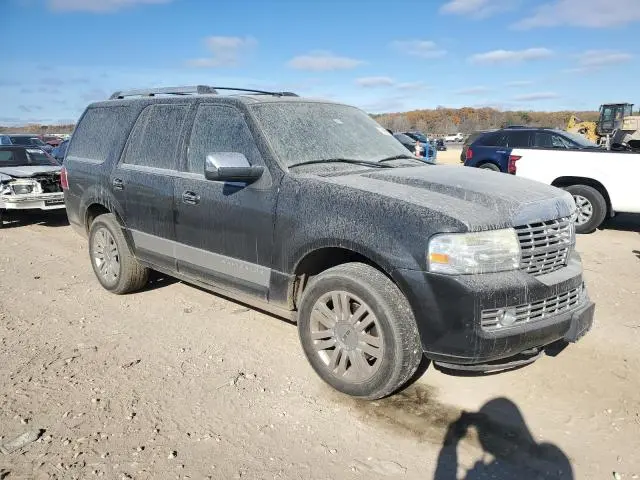 2011 LINCOLN NAVIGATOR   