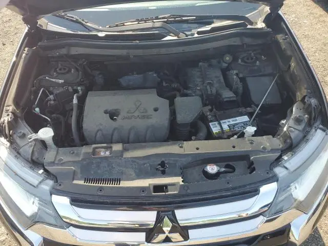 2016 MITSUBISHI OUTLANDER SE  