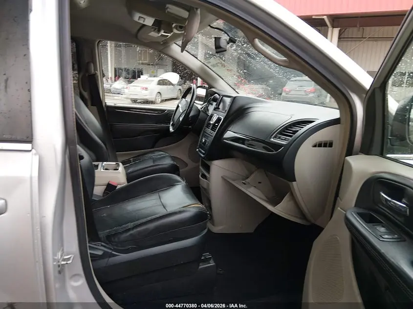 2012 CHRYSLER TOWN & COUNTRY TOURING
