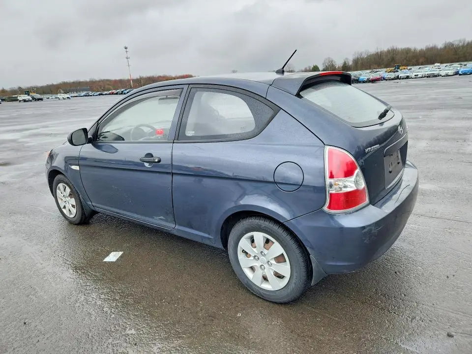 2010 HYUNDAI ACCENT GS  