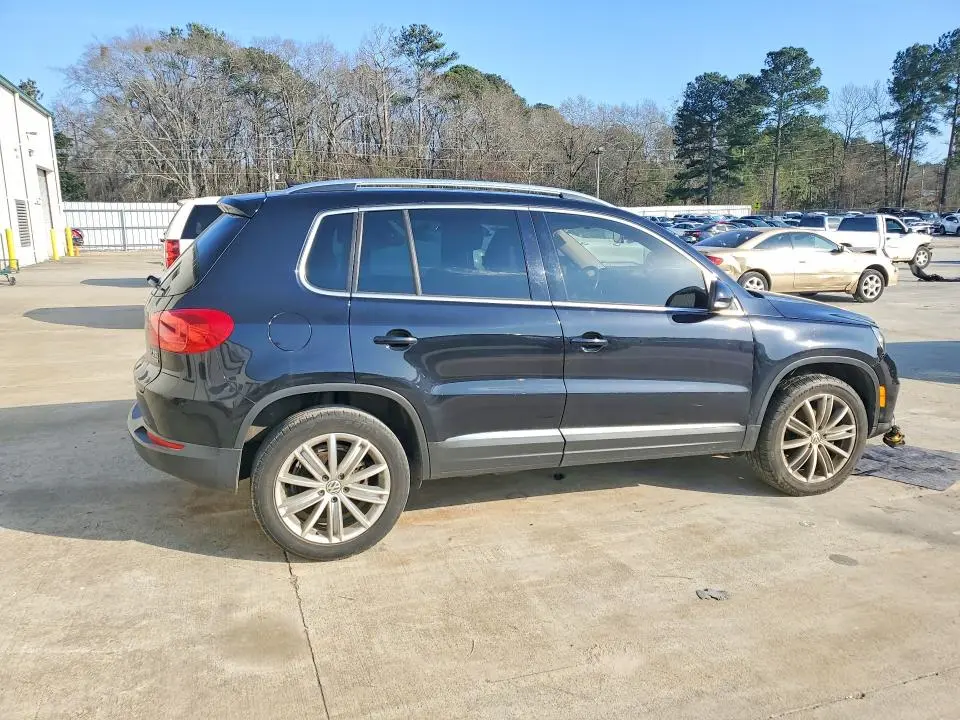 2013 VOLKSWAGEN TIGUAN S  