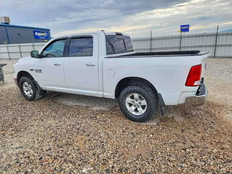 2015 RAM 1500 SLT  