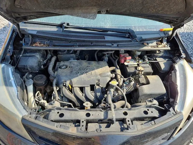 2014 TOYOTA YARIS 5-DOOR LE  
