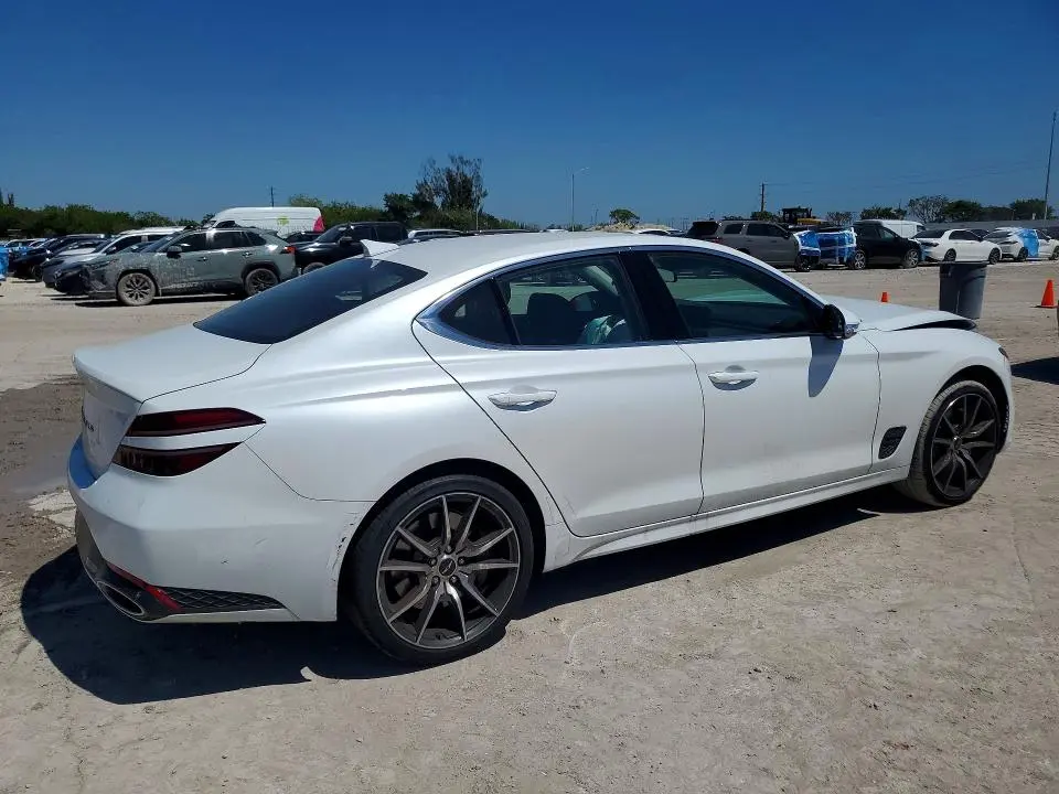 2026 GENESIS G70 2.5T STANDARD  