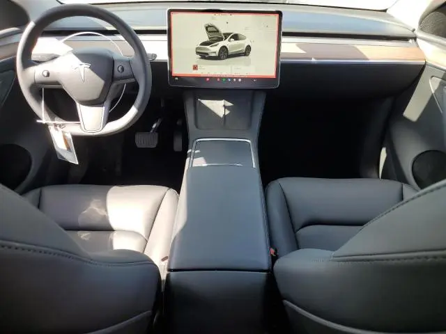 2025 TESLA MODEL Y 