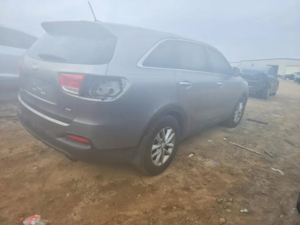 2016 KIA SORENTO L  