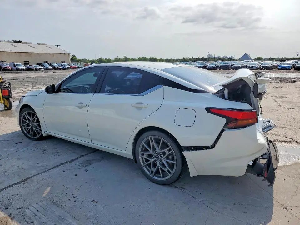 2024 NISSAN ALTIMA   