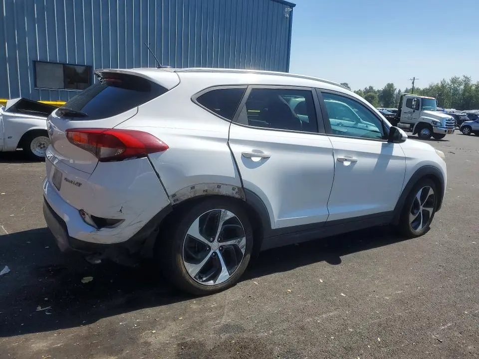 2016 HYUNDAI TUCSON SPORT  