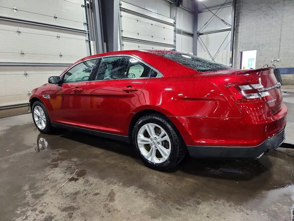 2015 FORD TAURUS SEL  