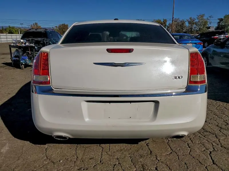 2013 CHRYSLER 300   