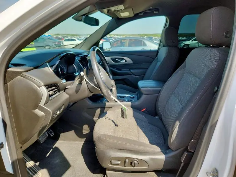 2022 CHEVROLET TRAVERSE LT  