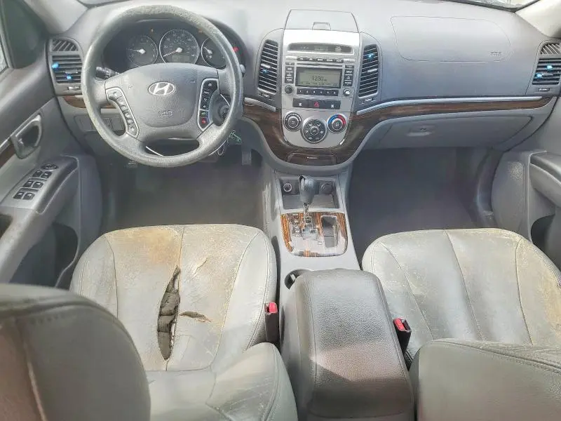 2011 HYUNDAI SANTA FE GLS  