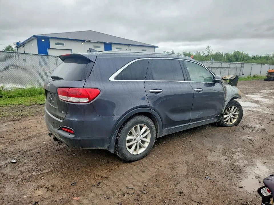 2017 KIA SORENTO LX V6  