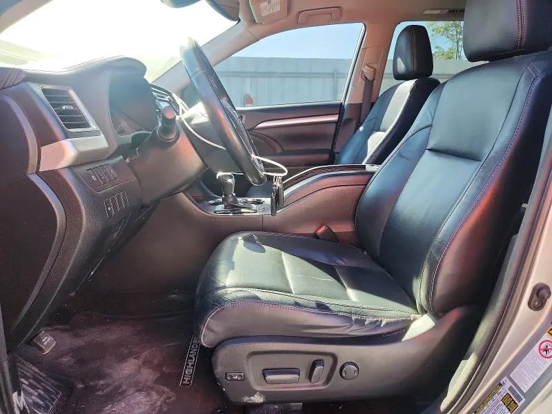 2018 TOYOTA HIGHLANDER XLE  