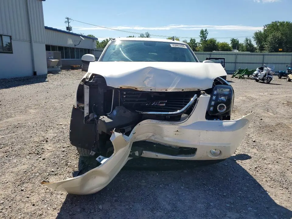 2011 GMC YUKON XL K1500 SLT  