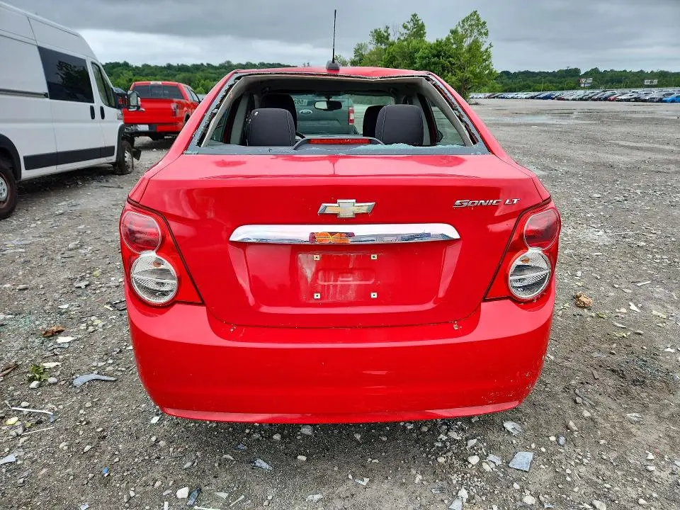 2015 CHEVROLET SONIC LT  
