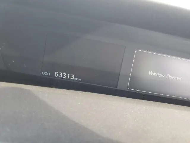 2020 TOYOTA PRIUS LE  