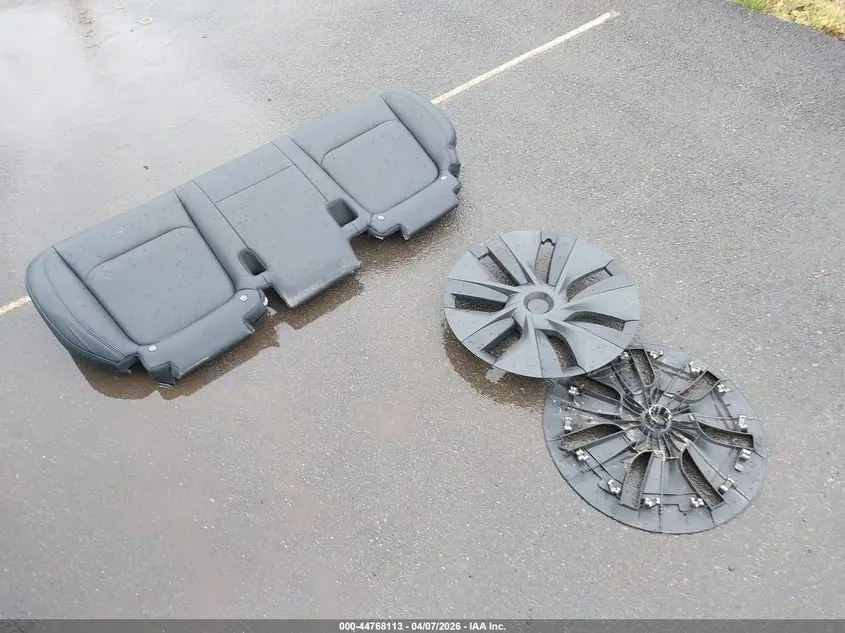 2025 TESLA MODEL Y LONG RANGE DUAL MOTOR REAR-WHEEL DRIVE