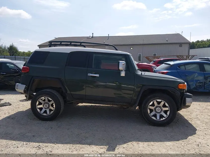 2014 TOYOTA FJ CRUISER  