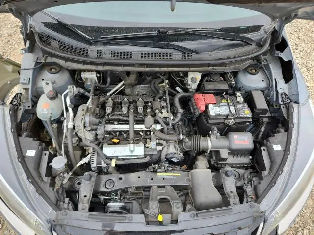 2021 NISSAN KICKS SR  