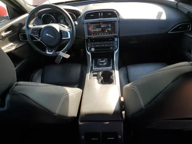 2017 JAGUAR XE R - SPORT  