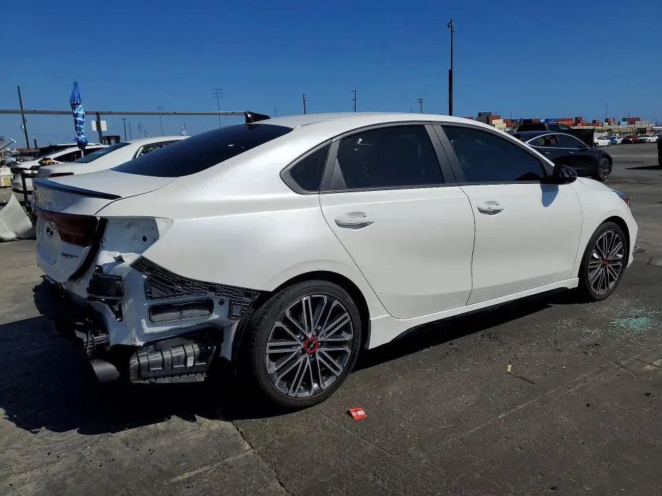 2023 KIA FORTE GT  