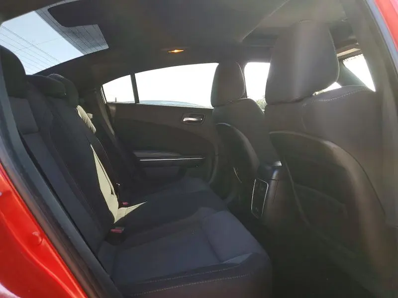 2015 DODGE CHARGER SXT  