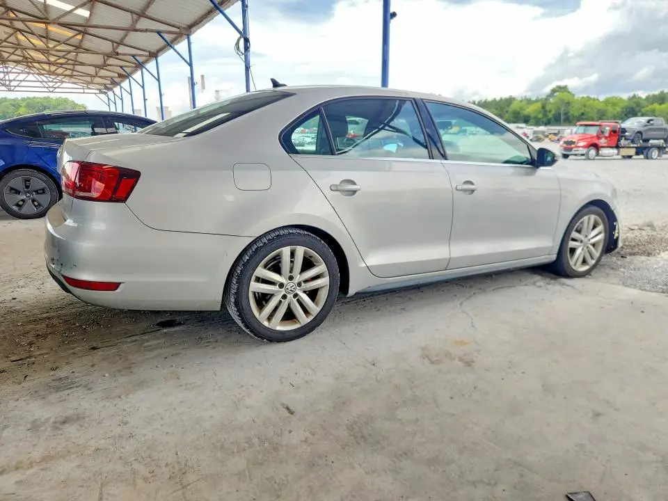 2013 VOLKSWAGEN JETTA GLI  