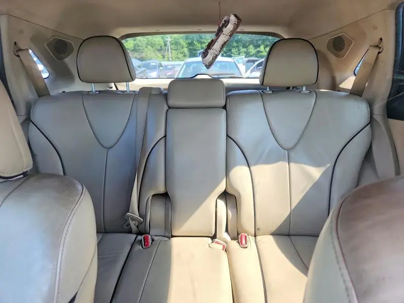 2010 TOYOTA VENZA AWD V6  