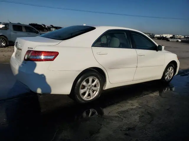 2011 TOYOTA CAMRY BASE  