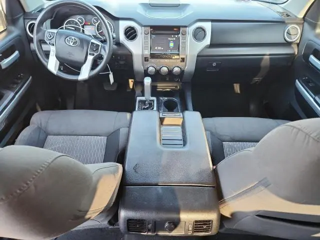 2016 TOYOTA TUNDRA CREWMAX SR5  
