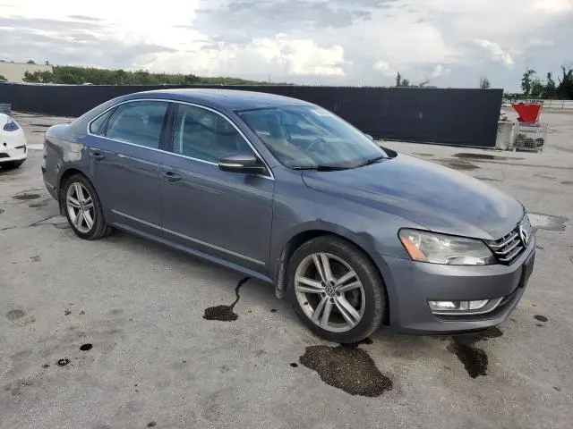 2013 VOLKSWAGEN PASSAT SEL  