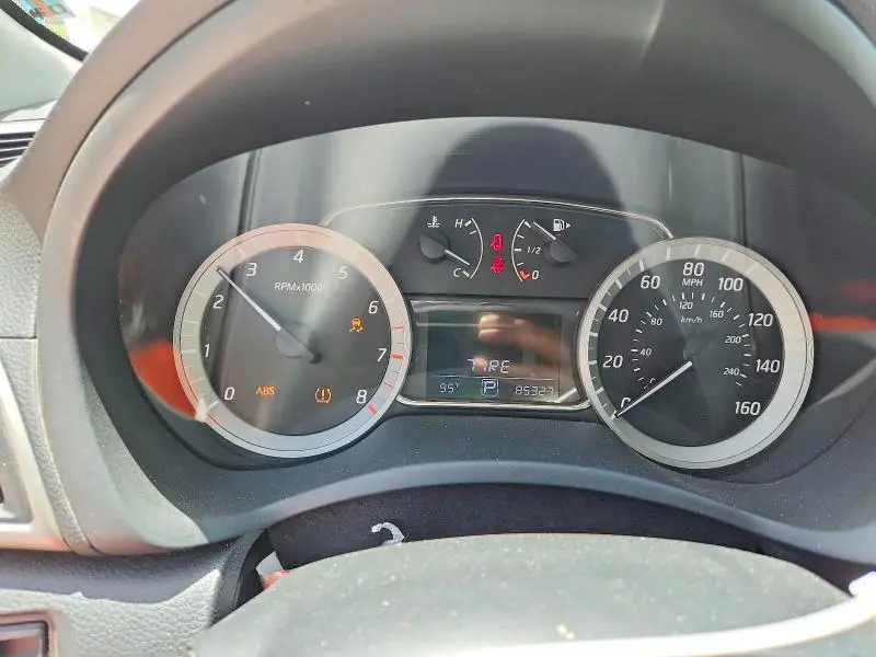 2013 NISSAN SENTRA SR TURBO  